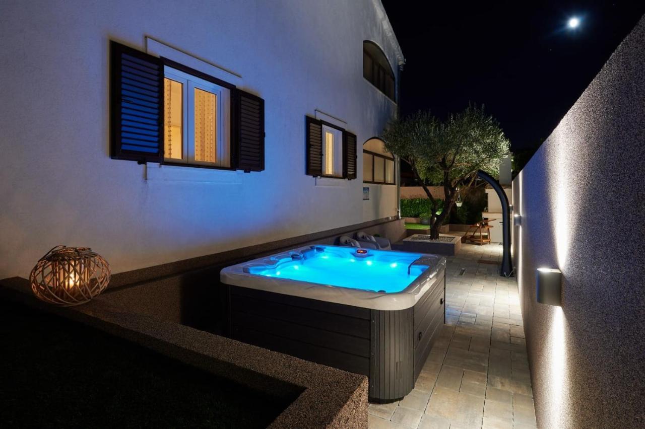 Villa Demonta Trogir Exterior photo