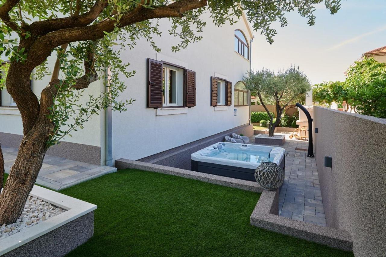 Villa Demonta Trogir Exterior photo