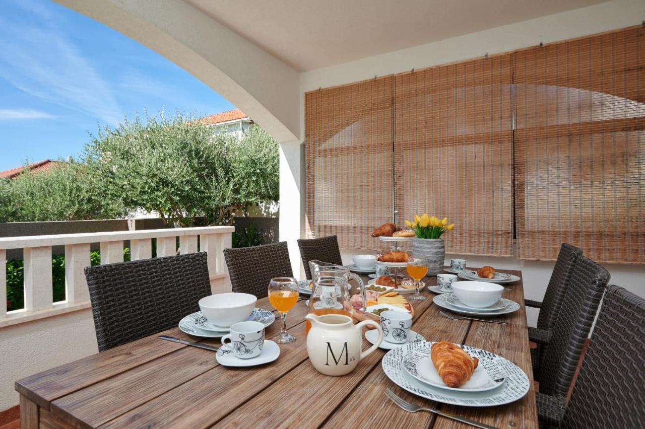 Villa Demonta Trogir Exterior photo